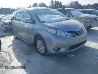 2016 Toyota Sienna Ltd with VIN 5TDDK3DC6GS133774, listed as a IAAI auction lot 41580518 with 247,193 mi miles. Bid and sale history available at carsss.com. Image 1.