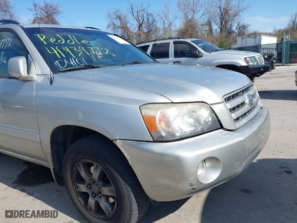 2006 Toyota Highlander w/3rd Row with VIN JTEDP21A760094012, listed as a IAAI auction lot 41939772 with 229,307 mi miles. Bid and sale history available at carsss.com. Image 15.