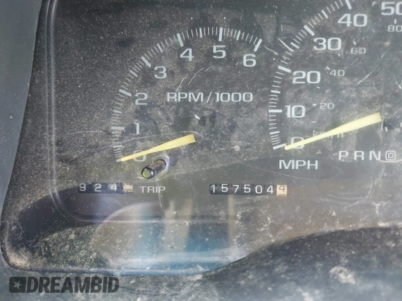 2000 GMC Sierra 3500 z VIN 1GTGC33R1YF502154, wystawiony jako IAAI lot #42183662 z przebiegiem 157 504 mil mil oraz . Historia ofert i sprzedaży dostępna na DreamBid. Obrazek 7.