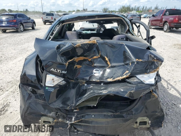 2022 Nissan Altima S z VIN 1N4BL4BV1NN306267, wystawiony jako Copart lot #59126375 z przebiegiem Nie podano mil oraz Nie do naprawy • Non repairable. Historia ofert i sprzedaży dostępna na DreamBid. Obrazek 6.