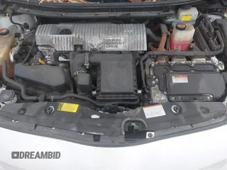 2015 Toyota Prius Four with VIN JTDKN3DU9F0424875, listed as a IAAI auction lot 41525682 with 231,098 mi miles. Bid and sale history available at carsss.com. Image 10.