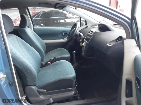 2007 Toyota Yaris with VIN JTDJT923775036031, listed as a IAAI auction lot 40780250 with 120,370 mi miles. Bid and sale history available at carsss.com. Image 5.