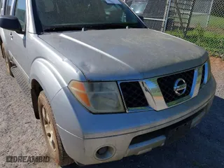 2006 Nissan Pathfinder SE with VIN 5N1AR18W06C625090, listed as a IAAI auction lot 42033313 with 263,131 mi miles. Bid and sale history available at carsss.com. Image 18.