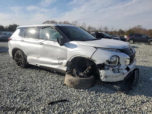 2023 Mitsubishi Outlander SEL with VIN JA4J3VA87PZ015317, listed as a Copart auction lot 83313744 with 44,240 mi miles and Salvage Title. Bid and sale history available at carsss.com. Image 4.