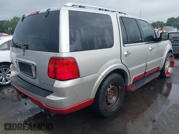 2004 Lincoln Navigator Luxury with VIN 5LMFU28R54LJ20788, listed as a IAAI auction lot 42508972 with 229,937 mi miles and . Bid and sale history available at DreamBid. Image 4.