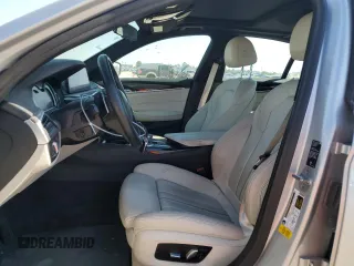 2019 BMW 5 Series 530i с VIN WBAJA5C55KWW09510, выставлен на аукционе Copart как лот 52218855 с пробегом 207 755 миль миль и Чистый • Clean title. История ставок и продаж доступна на DreamBid. Изображение 7.