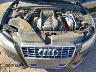 2009 Audi S5 z VIN WAURV78T29A038995, wystawiony jako Copart lot #53546695 z przebiegiem 120 903 mil mil oraz Szkoda całkowita • Salvage title. Historia ofert i sprzedaży dostępna na DreamBid. Obrazek 11.