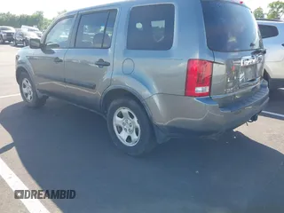 2009 Honda Pilot LX z VIN 5FNYF38209B005576, wystawiony jako IAAI lot #42441729 z przebiegiem 228 345 mil mil oraz . Historia ofert i sprzedaży dostępna na DreamBid. Obrazek 3.