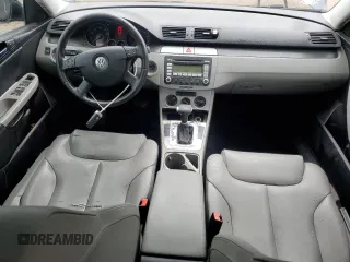 2007 Volkswagen Passat Wolfsburg Edition z VIN WVWAK73C47P140065, wystawiony jako Copart lot #57524315 z przebiegiem 189 924 mil mil oraz Szkoda całkowita • Salvage title. Historia ofert i sprzedaży dostępna na DreamBid. Obrazek 8.