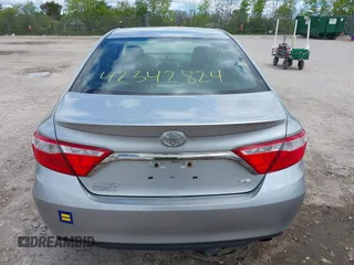 2015 Toyota Camry XLE z VIN 4T1BF1FK3FU956947, wystawiony jako IAAI lot #42342824 z przebiegiem 222 565 mil mil oraz . Historia ofert i sprzedaży dostępna na DreamBid. Obrazek 17.