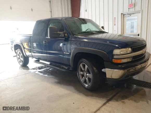 1999 Chevrolet Silverado 1500 LS with VIN 2GCEC19W4X1234733, listed as a IAAI auction lot 41893288 with 158,825 mi miles. Bid and sale history available at carsss.com. Image 1.