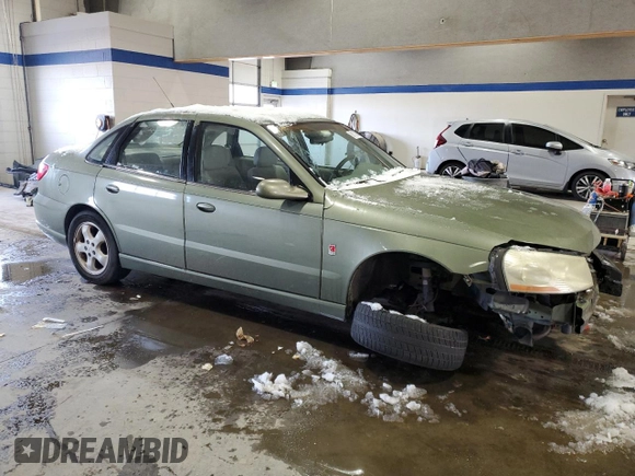 2004 Saturn L L300 2 z VIN 1G8JD54RX4Y520917, wystawiony jako Copart lot #88127805 z przebiegiem 70 549 mil mil oraz Szkoda całkowita • Salvage title. Historia ofert i sprzedaży dostępna na DreamBid. Obrazek 4.