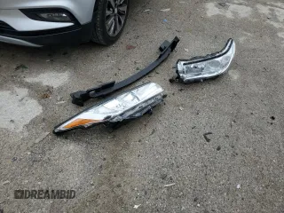 2018 Toyota Highlander LE с VIN 5TDBZRFH6JS812871, выставлен на аукционе Copart как лот 80105144 с пробегом 33 024 миль миль и Списание • Salvage title. История ставок и продаж доступна на DreamBid. Изображение 13.