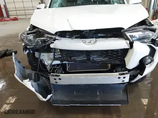 2019 Toyota 4Runner SR5 with VIN JTEBU5JR0K5693273, listed as a IAAI auction lot 41882761 with 54,503 mi miles. Bid and sale history available at carsss.com. Image 17.