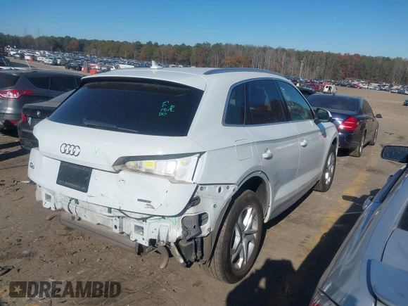 2019 Audi Q5 Premium with VIN WA1ANAFY8K2126536, listed as a IAAI auction lot 41018854 with 132,800 mi miles. Bid and sale history available at carsss.com. Image 4.
