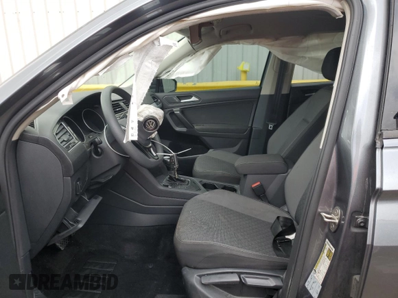 2021 Volkswagen Tiguan S z VIN 3VV1B7AX6MM150458, wystawiony jako Copart lot #51954435 z przebiegiem 66 137 mil mil oraz Szkoda całkowita • Salvage title. Historia ofert i sprzedaży dostępna na DreamBid. Obrazek 7.