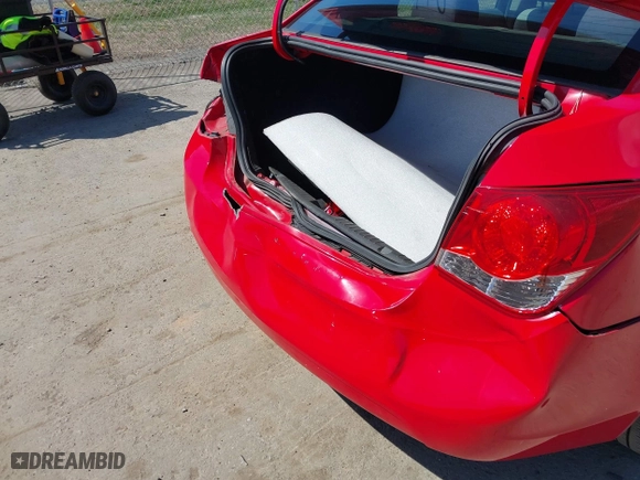 2014 Chevrolet Cruze LS with VIN 1G1PA5SH6E7145210, listed as a IAAI auction lot 41899971 with 157,847 mi miles. Bid and sale history available at carsss.com. Image 6.