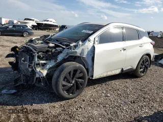 2018 Nissan Murano SV z VIN 5N1AZ2MG4JN158208, wystawiony jako Copart lot #52447825 z przebiegiem 82 285 mil mil oraz Szkoda całkowita • Salvage title. Historia ofert i sprzedaży dostępna na DreamBid. Obrazek 1.
