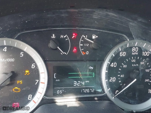 2014 Nissan Sentra SV with VIN 3N1AB7AP5EY307036, listed as a IAAI auction lot 41766571 with 172,672 mi miles. Bid and sale history available at carsss.com. Image 7.