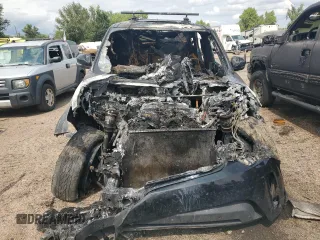 2017 Land Rover Discovery HSE with VIN SALRRBBV4HA013432, listed as a Copart auction lot 69820644 with 0 mi miles and Non Repairable. Bid and sale history available at carsss.com. Image 5.