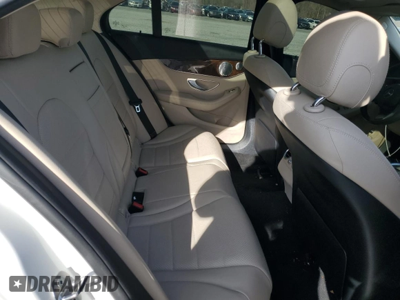 2017 Mercedes-Benz C 300 z VIN 55SWF4JBXHU196024, wystawiony jako Copart lot #42220035 z przebiegiem 95 899 mil mil oraz Szkoda całkowita • Salvage title. Historia ofert i sprzedaży dostępna na DreamBid. Obrazek 10.