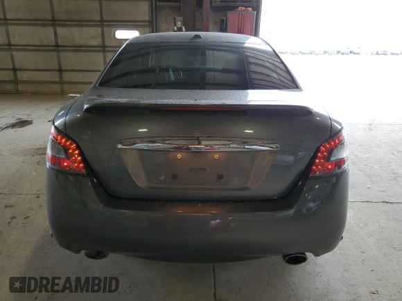 2014 Nissan Maxima SV z VIN 1N4AA5AP9EC478102, wystawiony jako Copart lot #52413845 z przebiegiem 104 615 mil mil oraz Szkoda całkowita • Salvage title. Historia ofert i sprzedaży dostępna na DreamBid. Obrazek 6.