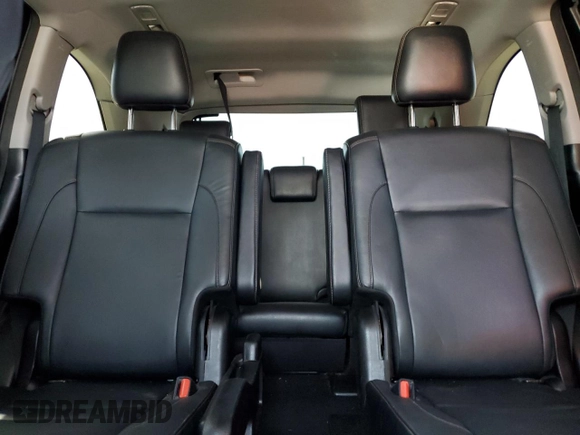 2018 Toyota Highlander SE with VIN 5TDKZRFH1JS537037, listed as a Copart auction lot 61818155 with 92,927 mi miles and Salvage title. Bid and sale history available at DreamBid. Image 10.