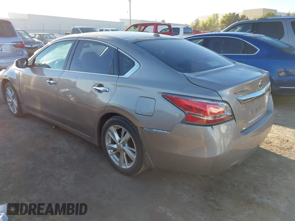 2014 Nissan Altima 2.5 with VIN 1N4AL3AP8EN369973, listed as a IAAI auction lot 40566240 with 145,434 mi miles. Bid and sale history available at carsss.com. Image 3.