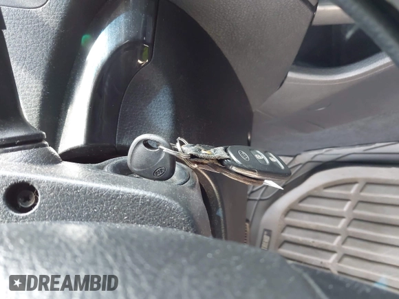 2011 Kia Sorento LX with VIN 5XYKTCA11BG180272, listed as a IAAI auction lot 42125073 with 137,156 mi miles and . Bid and sale history available at DreamBid. Image 11.