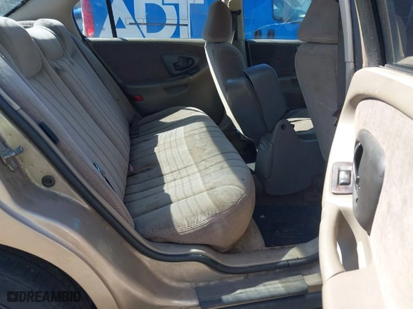 2005 Chevrolet Classic with VIN 1G1ND52F15M127258, listed as a IAAI auction lot 41748910 with 184,278 mi miles. Bid and sale history available at carsss.com. Image 8.