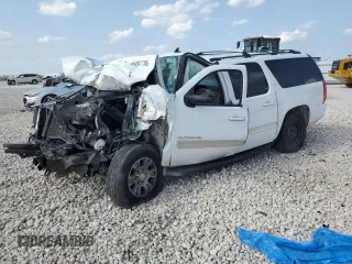 2014 GMC Yukon XL SLT z VIN 1GKS1KE01ER237193, wystawiony jako Copart lot #54247735 z przebiegiem Nie podano mil oraz Nie do naprawy • Non repairable. Historia ofert i sprzedaży dostępna na DreamBid. Obrazek 1.