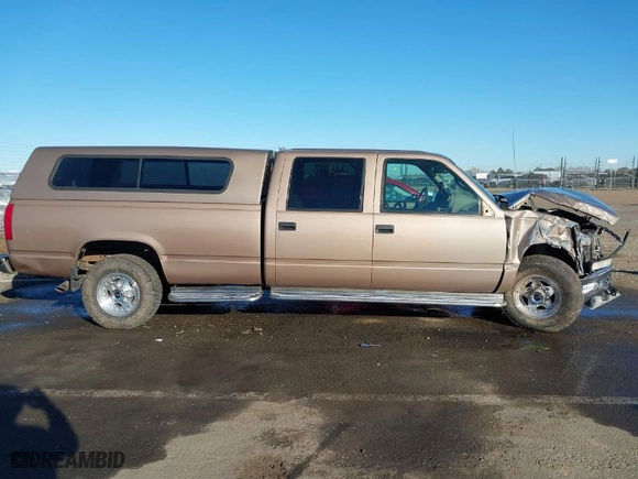 1996 Chevrolet C/K 3500 Crew Cab with VIN 1GCGC33J2TF002782, listed as a IAAI auction lot 41367250 with NaN miles. Bid and sale history available at carsss.com. Image 13.