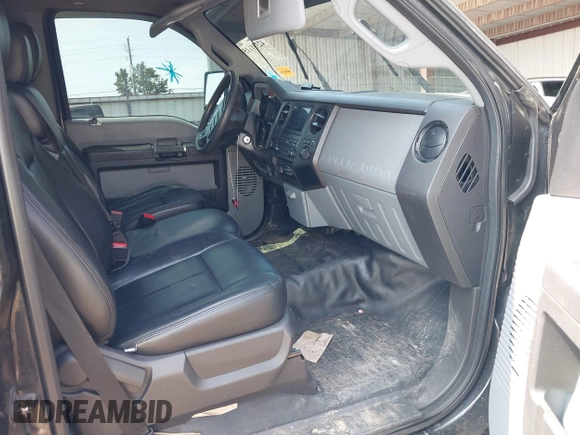 2013 Ford F-250 XLT with VIN 1FTBF2BT6DEA53417, listed as a IAAI auction lot 42331115 with 260,439 mi miles and . Bid and sale history available at DreamBid. Image 5.