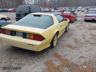 1986 Chevrolet Camaro Z28 Sport with VIN 1G1FP87H0GL154693, listed as a IAAI auction lot 41404607 with 26,343 mi miles. Bid and sale history available at carsss.com. Image 4.
