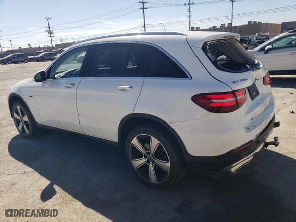 2019 Mercedes-Benz GLC with VIN WDC0G5EB0KF627620, listed as a Copart auction lot 77641154 with 73,741 mi miles and Salvage Title. Bid and sale history available at carsss.com. Image 2.