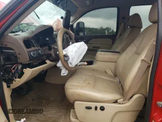 2009 GMC Sierra 2500HD SLT z VIN 1GTHK63679F119335, wystawiony jako Copart lot #56906825 z przebiegiem 368 067 mil mil oraz Szkoda całkowita • Salvage title. Historia ofert i sprzedaży dostępna na DreamBid. Obrazek 7.