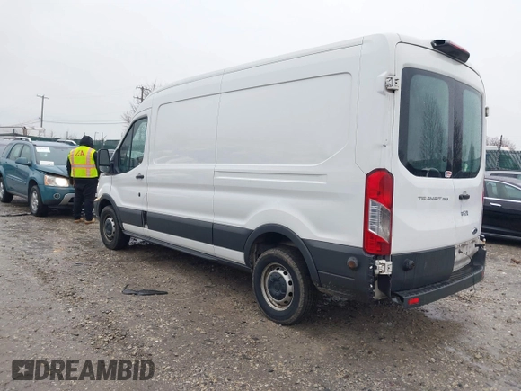 2018 Ford Transit z VIN 1FTYR2CM1JKA72172, wystawiony jako IAAI lot #41864907 z przebiegiem Nie podano mil oraz . Historia ofert i sprzedaży dostępna na DreamBid. Obrazek 3.