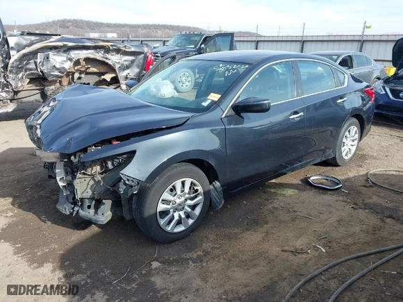2016 Nissan Altima 2.5 S with VIN 1N4AL3AP4GN344023, listed as a IAAI auction lot 41238510 with 129,002 mi miles. Bid and sale history available at carsss.com. Image 2.