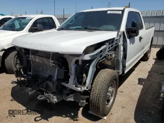 2022 Ford F-250 XL with VIN 1FT7X2AN6NED54339, listed as a Copart auction lot 50990255 with 54,805 mi miles and Salvage title. Bid and sale history available at DreamBid. Image 1.