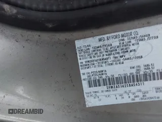 2005 Ford Freestar SE z VIN 2FMZA51625BA54311, wystawiony jako IAAI lot #41120117 z przebiegiem 139 647 mil mil oraz . Historia ofert i sprzedaży dostępna na DreamBid. Obrazek 9.