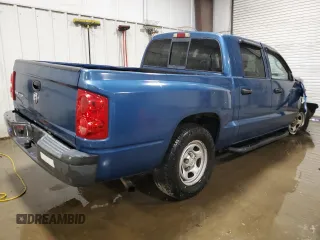 2006 Dodge Dakota ST z VIN 1D7HE28K06S598762, wystawiony jako Copart lot #55126075 z przebiegiem 175 492 mil mil oraz Szkoda całkowita • Salvage title. Historia ofert i sprzedaży dostępna na DreamBid. Obrazek 3.