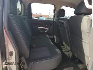 2018 Nissan Titan XD S with VIN 1N6BA1F31JN520349, listed as a Copart auction lot 41378955 with 154,297 mi miles and Clean Title. Bid and sale history available at carsss.com. Image 10.