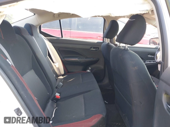 2023 Nissan Versa SR z VIN 3N1CN8FV4PL870186, wystawiony jako IAAI lot #42458430 z przebiegiem 22 mil mil oraz . Historia ofert i sprzedaży dostępna na DreamBid. Obrazek 8.
