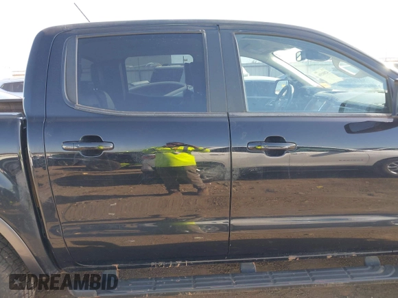 2019 Ford Ranger XL with VIN 1FTER4FH1KLA82581, listed as a IAAI auction lot 42001596 with 131,931 mi miles. Bid and sale history available at carsss.com. Image 14.