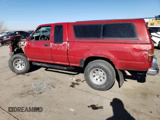 1993 Toyota Pickup DLX с VIN JT4VN13D3P5113661, выставлен на аукционе Copart как лот 43354184 с пробегом 197 307 миль миль и Списание • Salvage title. История ставок и продаж доступна на DreamBid. Изображение 2.