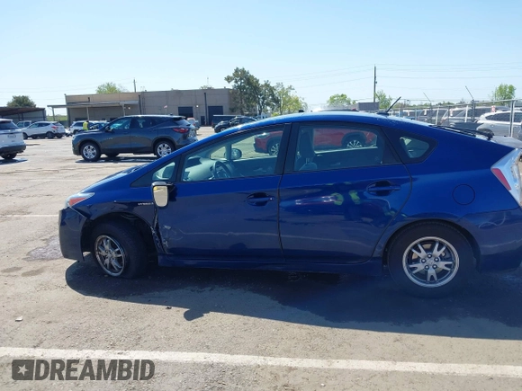 2010 Toyota Prius II with VIN JTDKN3DUXA0145833, listed as a IAAI auction lot 41992320 with 196,086 mi miles. Bid and sale history available at carsss.com. Image 14.