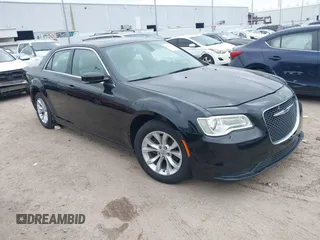 2015 Chrysler 300 Limited with VIN 2C3CCAAG9FH904380, listed as a IAAI auction lot 41925920 with 87,761 mi miles. Bid and sale history available at carsss.com. Image 1.
