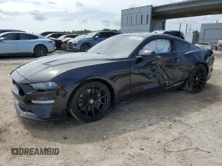 2023 Ford Mustang GT z VIN 1FA6P8CF3P5303300, wystawiony jako Copart lot #63613945 z przebiegiem 34 318 mil mil oraz Nie do naprawy • Non repairable. Historia ofert i sprzedaży dostępna na DreamBid. Obrazek 1.