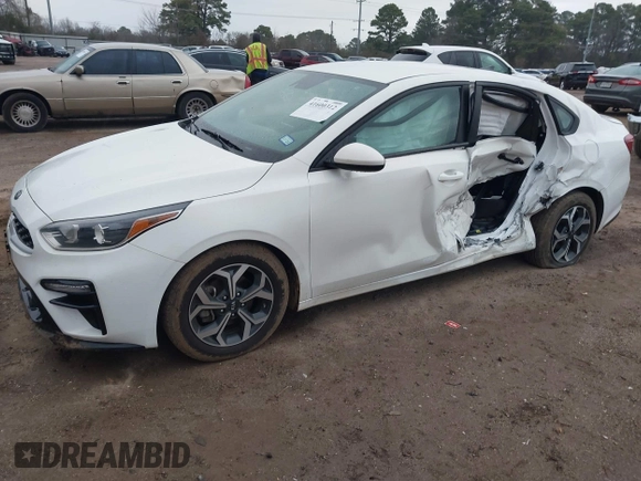 2021 Kia Forte LXS with VIN 3KPF24AD9ME329578, listed as a IAAI auction lot 41600312 with 73,272 mi miles. Bid and sale history available at carsss.com. Image 2.