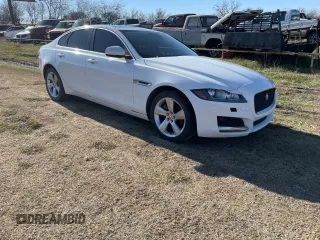 2018 Jaguar XF 25t with VIN SAJBR4FX5JCY70175, listed as a Copart auction lot 87513975 with 127,416 mi miles and Clean Title. Bid and sale history available at carsss.com. Image 1.